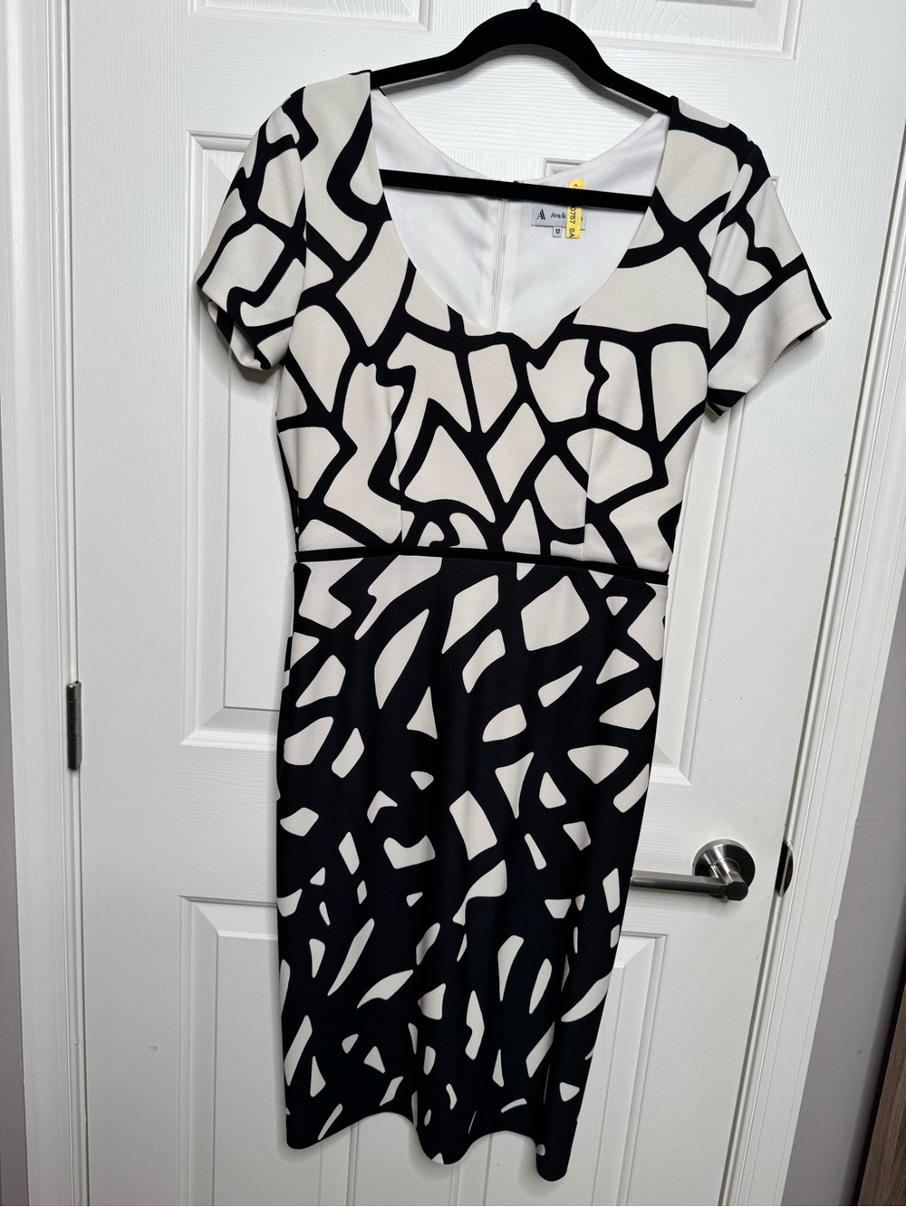 Ava & Aiden Women's Black/White Abstract Sheath Midi Dress 12